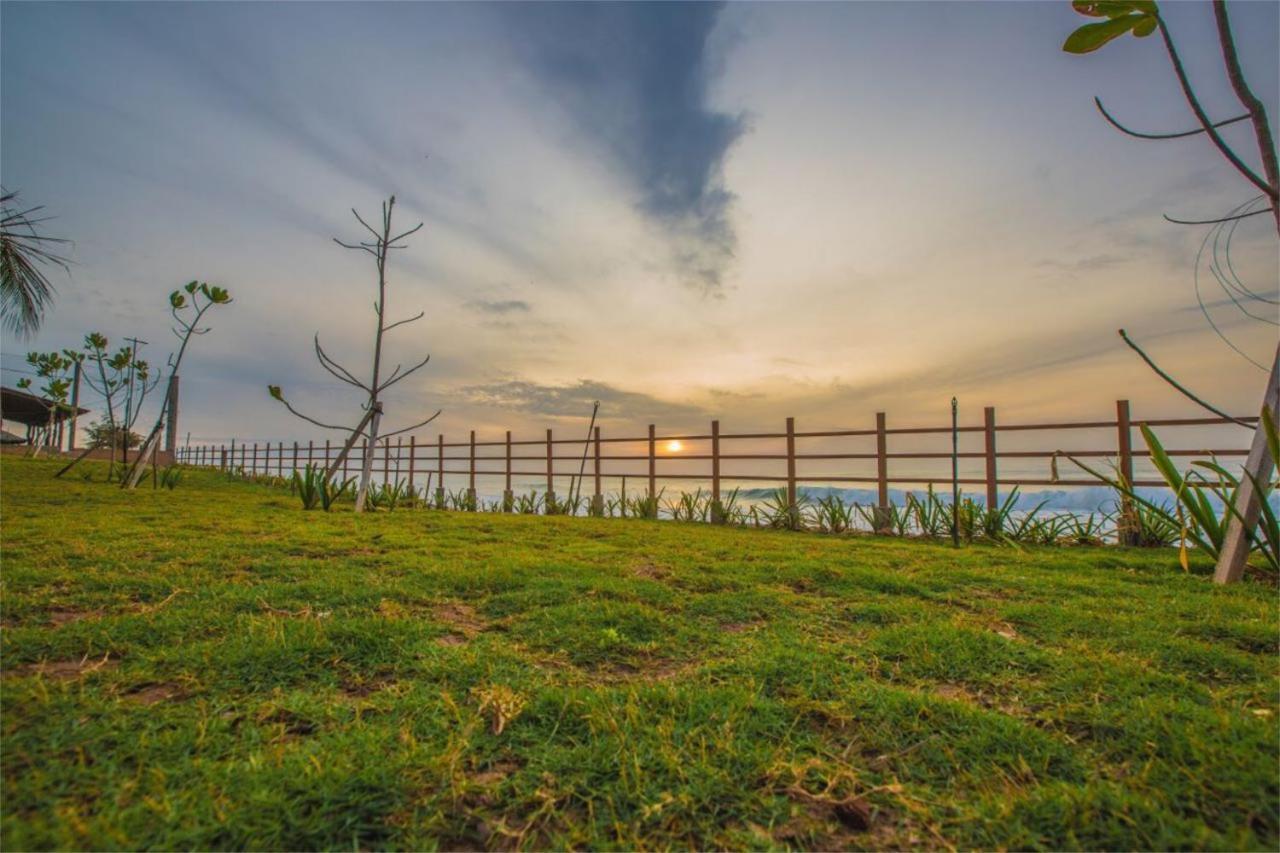 Nikara Nature Resort 阿鲁甘湾 外观 照片